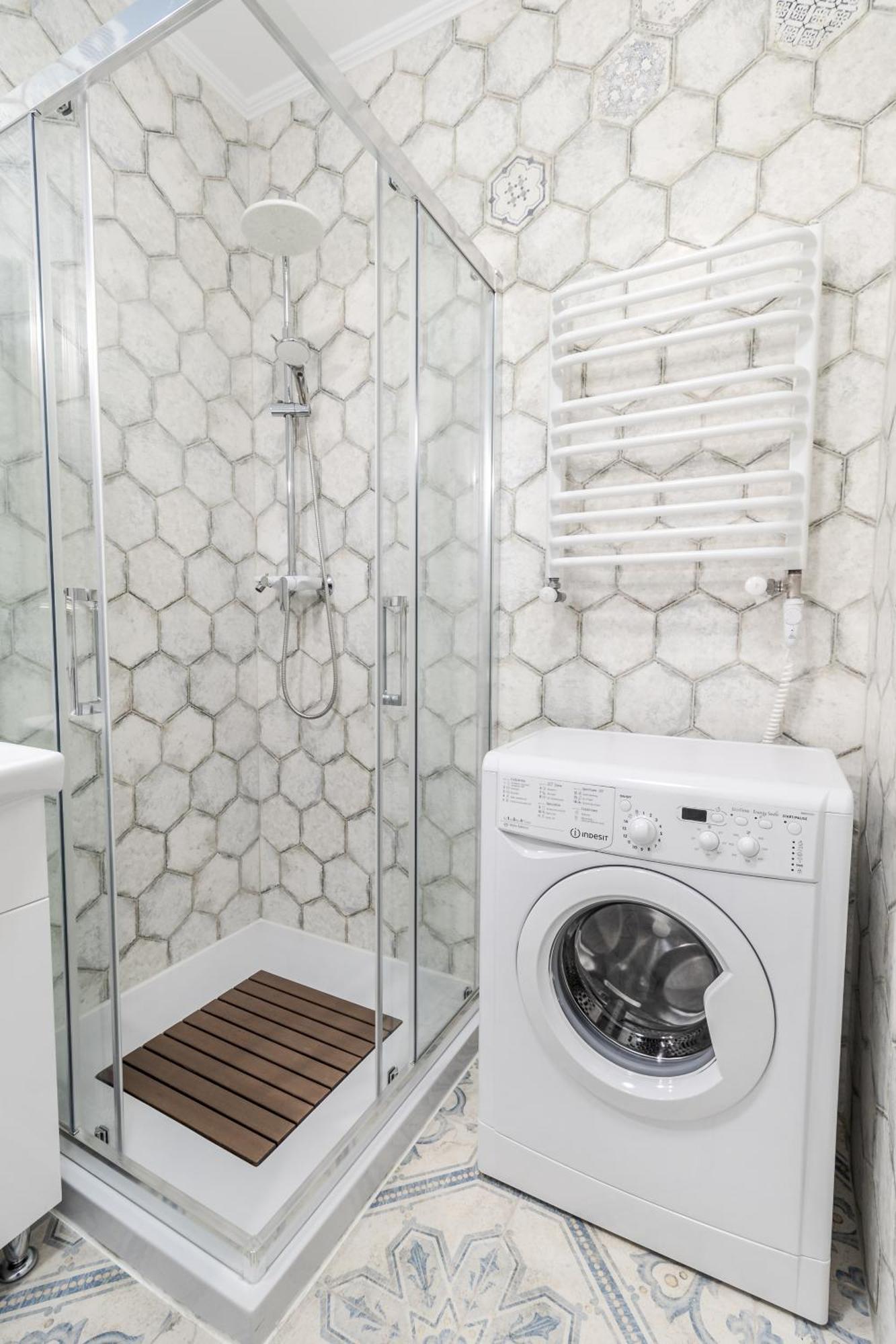 Inshiapartments On Hazova Str 4 Lviv Eksteriør bilde